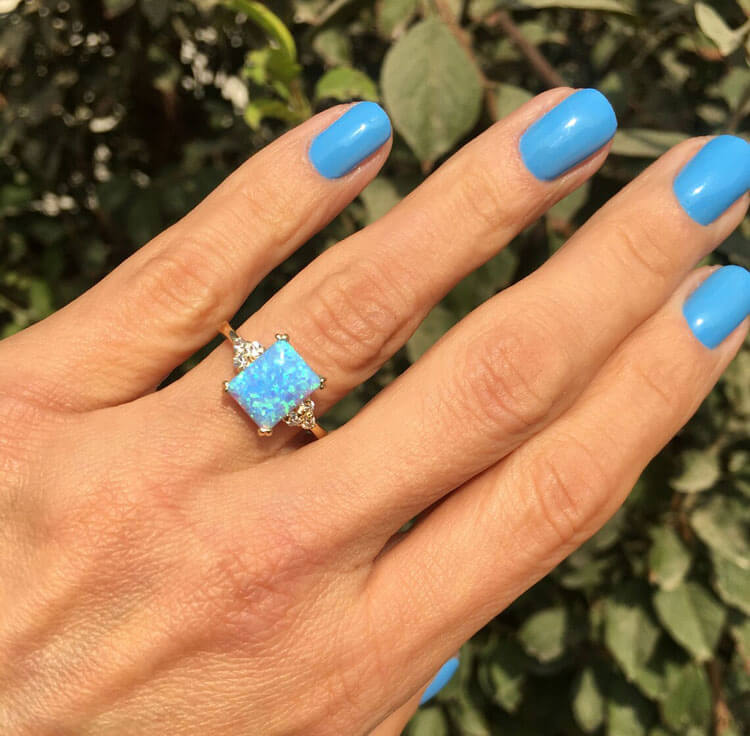 טבעת אופל כחול