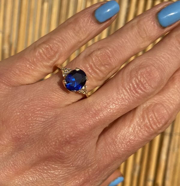 Blauer Saphir-Ring